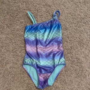 Mermaid Scale one piece Swimsuit Purple Blue shimmery size 6